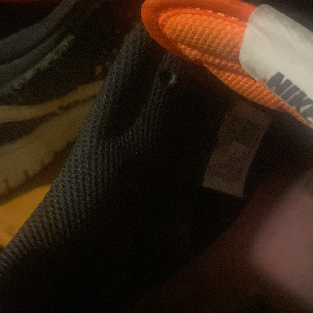 Nike Dunks - Picture 4 of 4